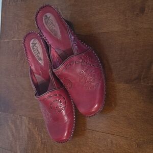 Clarks Artisan Women's Red Wedges 7